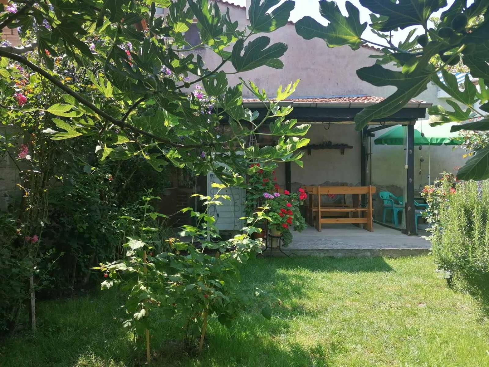 Guest House Sokratovi Obzor Extérieur photo