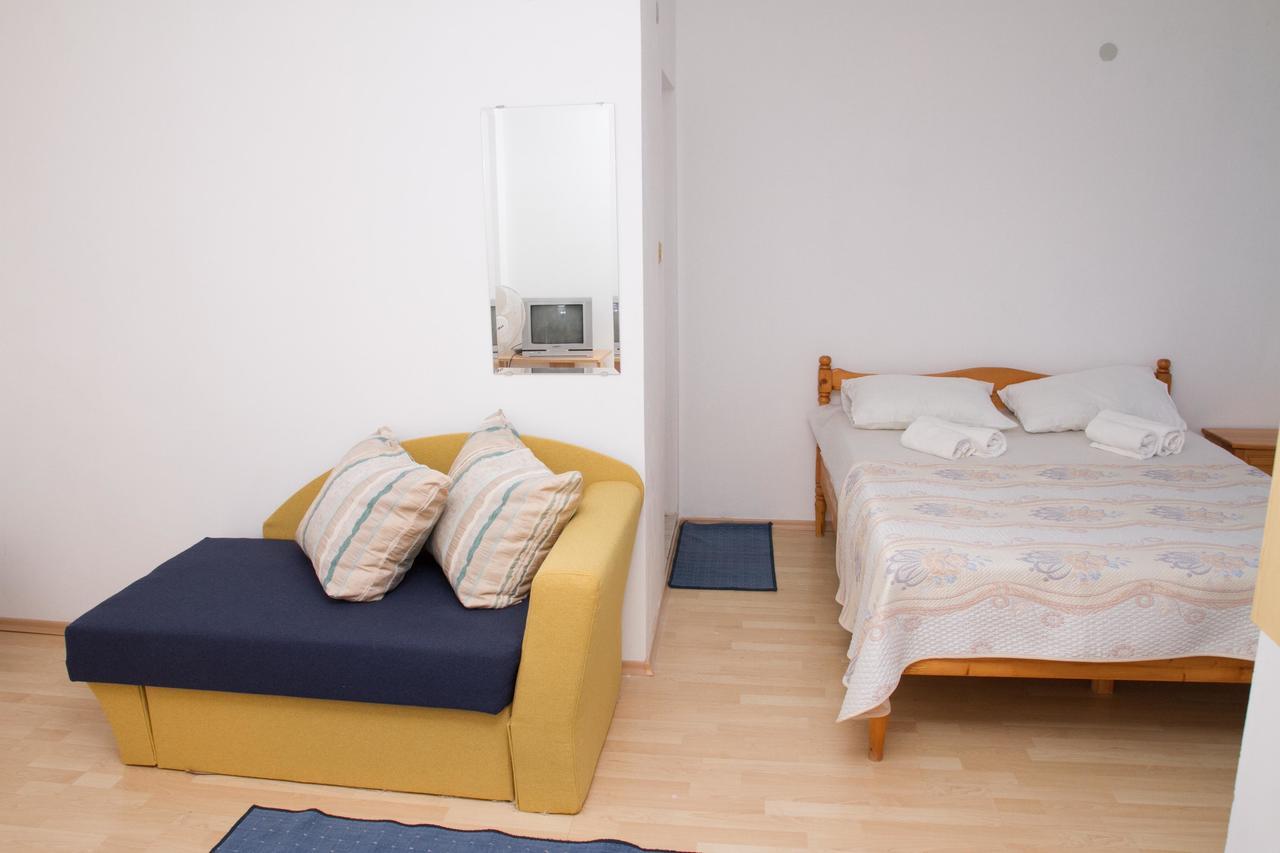 Guest House Sokratovi Obzor Extérieur photo