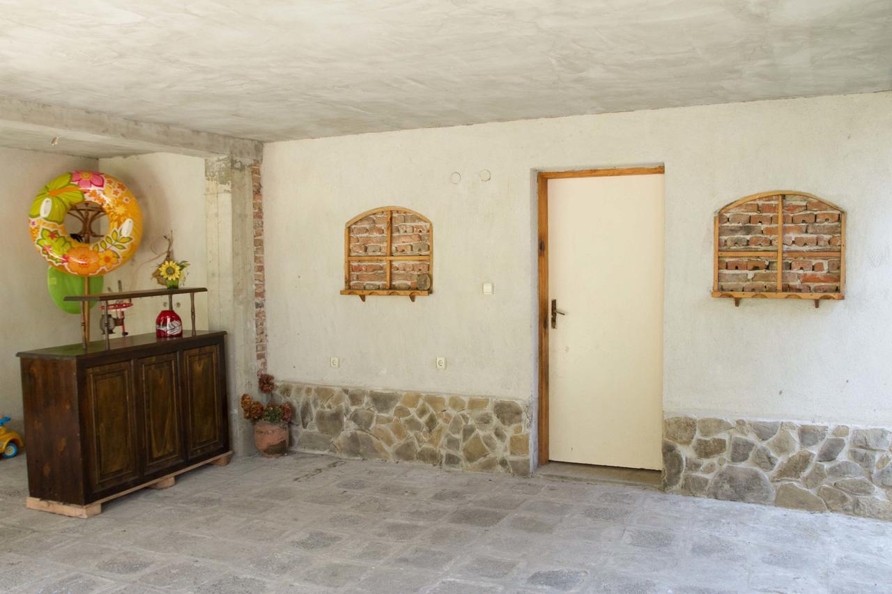 Guest House Sokratovi Obzor Extérieur photo